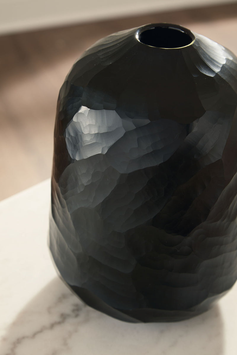 Ryanford - Vase - R&R Furniture Gallery (Fountain Valley, CA)