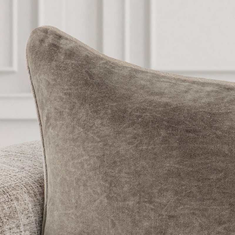Heirloom Velvet - SLD Pillow - R&R Furniture Gallery (Fountain Valley, CA)