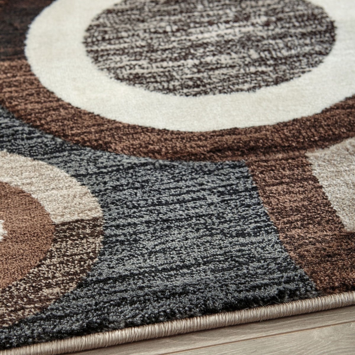 Guintte - Rug - R&R Furniture Gallery (Fountain Valley, CA)