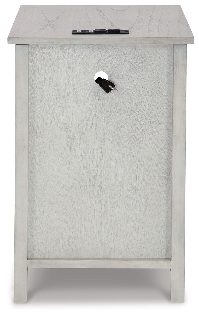 Treytown - Chair Side End Table - R&R Furniture Gallery (Fountain Valley, CA)