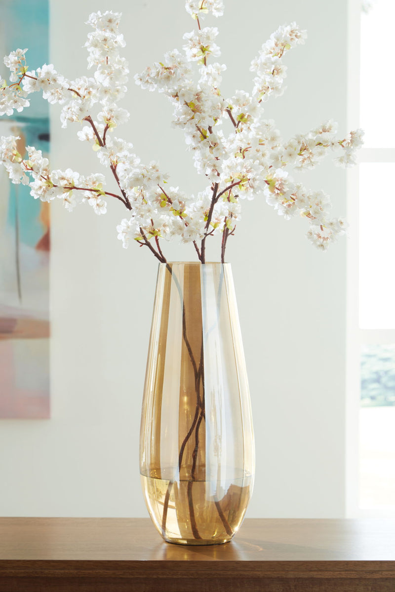 Rhettman - Vase - R&R Furniture Gallery (Fountain Valley, CA)