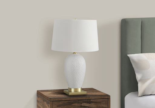 Lighting, Table Lamp, Ceramic, Transitional - White - R&R Furniture Gallery (Fountain Valley, CA)