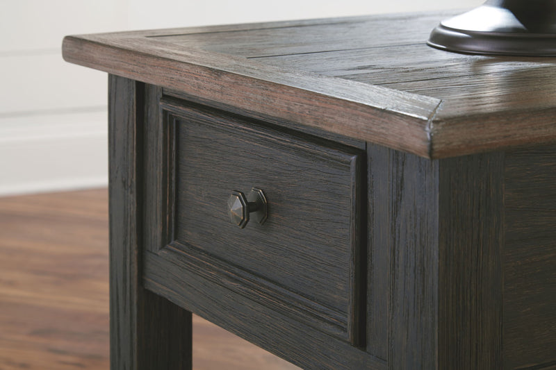 Tyler Creek - Rectangular End Table - Grayish Brown / Black - R&R Furniture Gallery (Fountain Valley, CA)