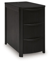 Camdill - Chair Side End Table - R&R Furniture Gallery (Fountain Valley, CA)