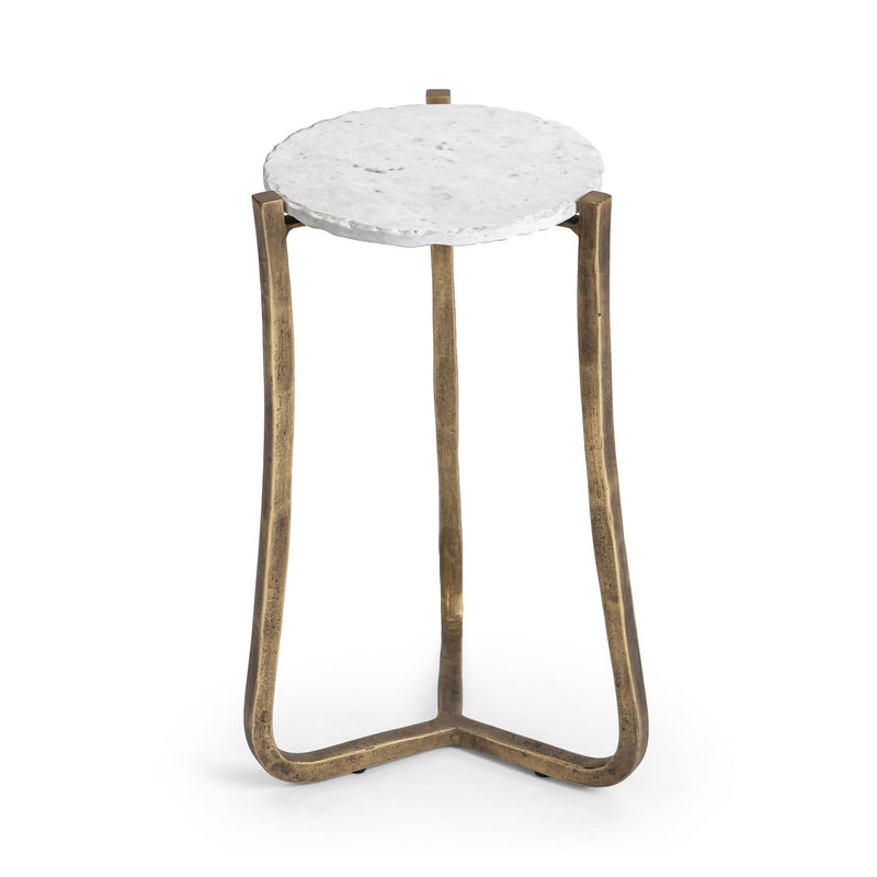 Emilia - Round Table