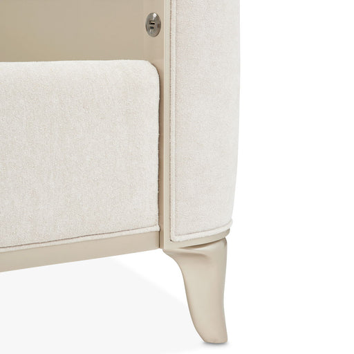 La Marisia - Upholstered Bed - R&R Furniture Gallery (Fountain Valley, CA)