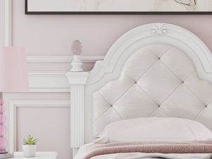 Kozlani - Upholstered Panel Headboard - R&R Furniture Gallery (Fountain Valley, CA)