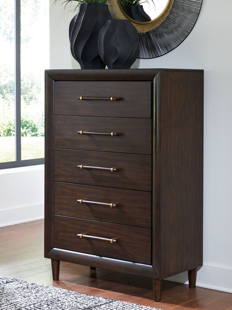 Dantenton - Five Drawer Chest - Merlot - R&R Furniture Gallery (Fountain Valley, CA)
