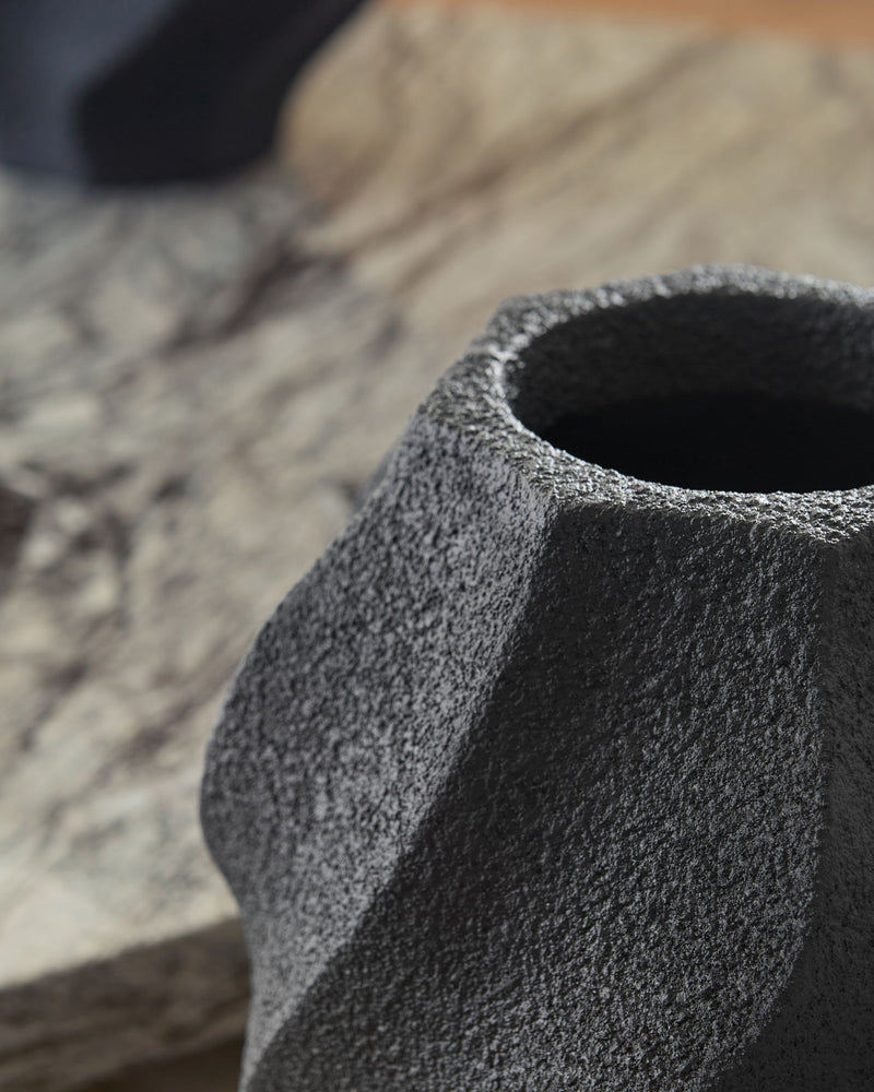 Judworth - Vase - R&R Furniture Gallery (Fountain Valley, CA)