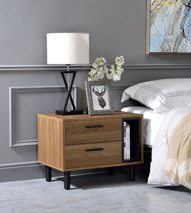 Trolgar - Accent Table - Brown Oak & Black - R&R Furniture Gallery (Fountain Valley, CA)