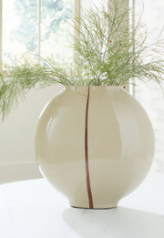Sheabourne - Vase - R&R Furniture Gallery (Fountain Valley, CA)