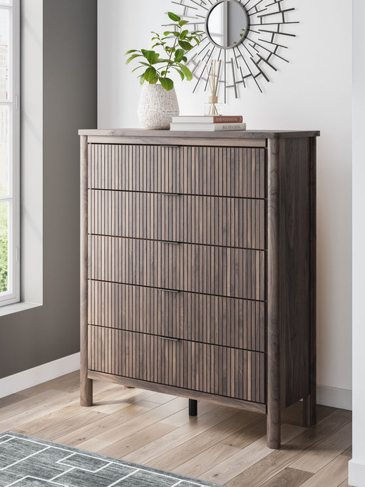Pamytta - Five Drawer Wide Chest - Brown - R&R Furniture Gallery (Fountain Valley, CA)