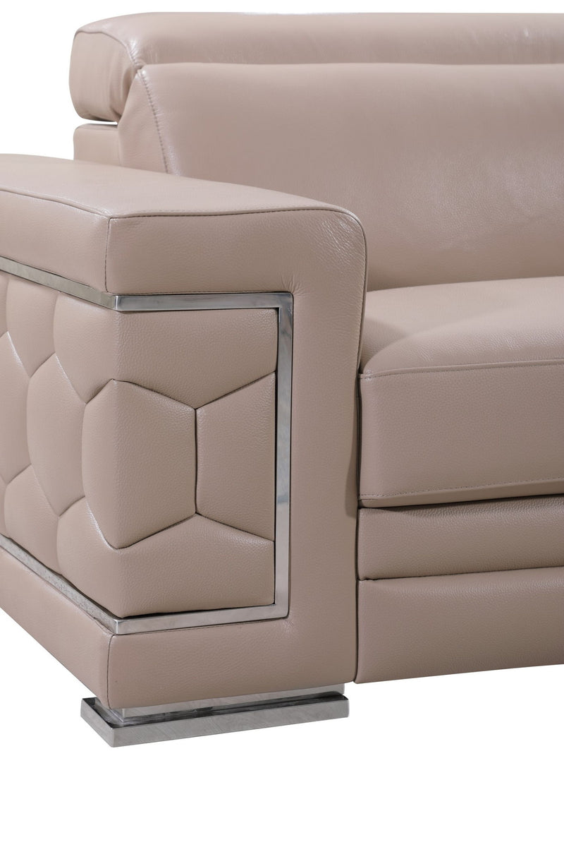 692 - Sofa - R&R Furniture Gallery (Fountain Valley, CA)