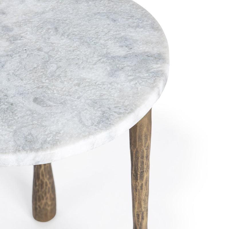 Venicia - Round Table