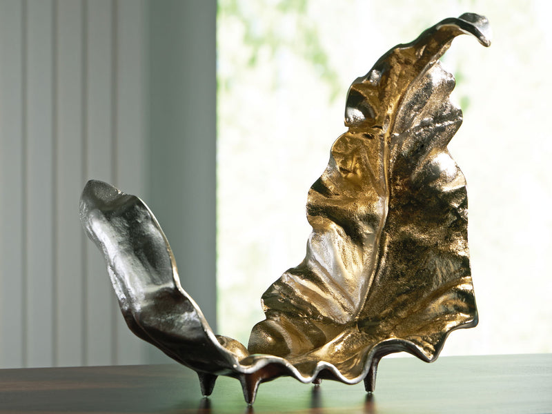 Darinsen - Sculpture - Gold / Silver Finish - R&R Furniture Gallery (Fountain Valley, CA)