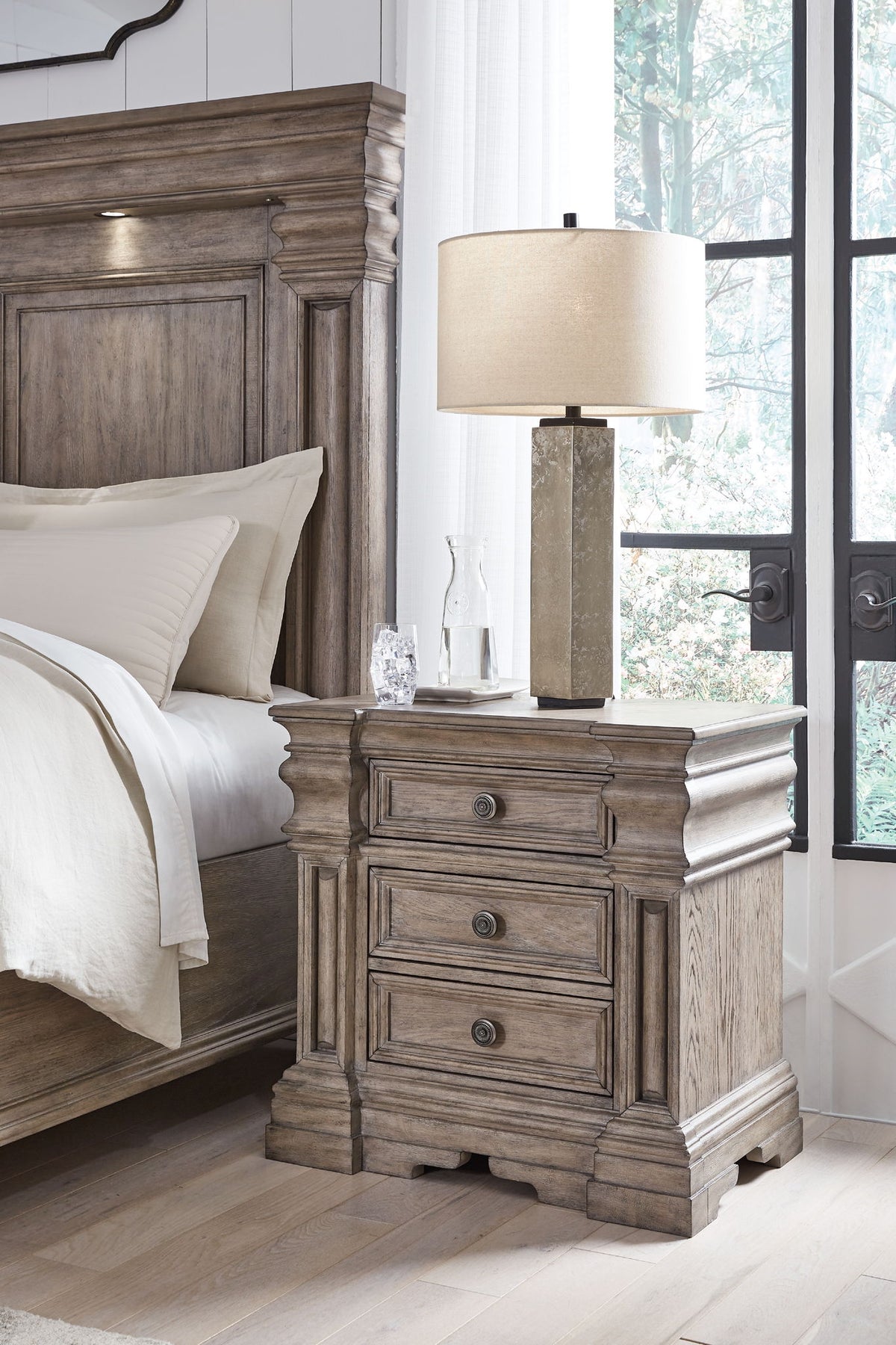 Blairhurst - Three Drawer Night Stand - Light Grayish Brown - R&R Furniture Gallery (Fountain Valley, CA)