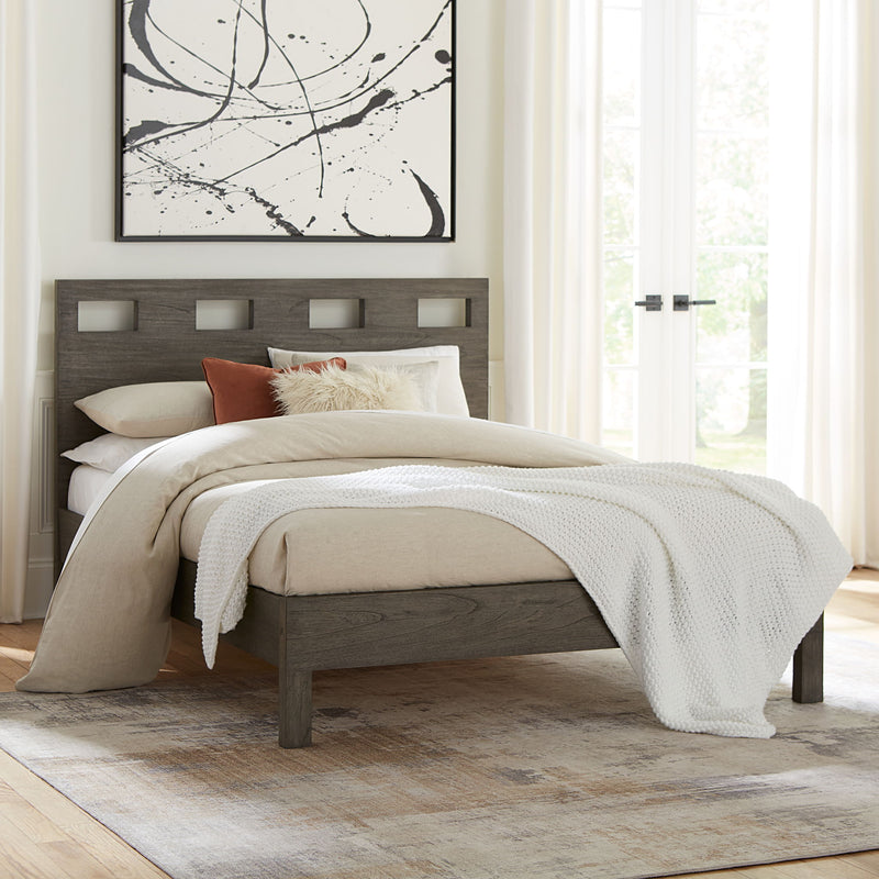 Riva King-size Platform Bed in Sharkskin