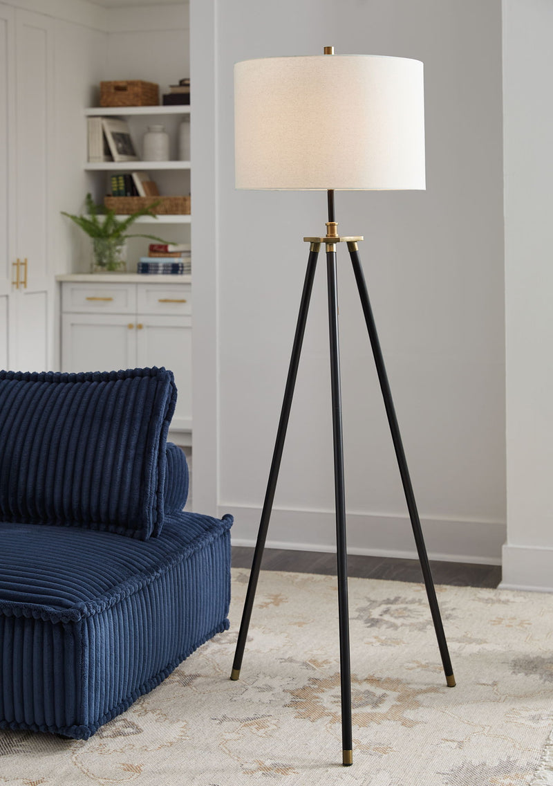 Cashner - Metal Floor Lamp - Black / Gold Finish - R&R Furniture Gallery (Fountain Valley, CA)