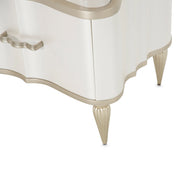 London Place - 6-Drawer Tiered Chest - Creamy Pearl - R&R Furniture Gallery (Fountain Valley, CA)