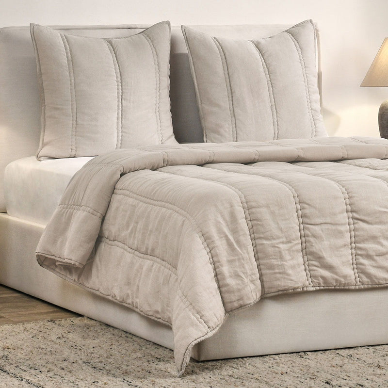 Rowen - Quilt Set - R&R Furniture Gallery (Fountain Valley, CA)