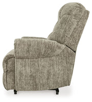 Movie Man - Zero Wall Recliner - R&R Furniture Gallery (Fountain Valley, CA)