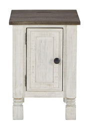 Havalance - Chair Side End Table - White / Gray - R&R Furniture Gallery (Fountain Valley, CA)