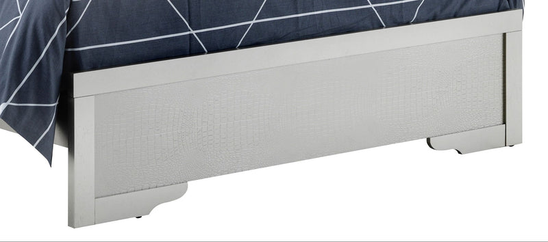 LED Elegant Bed - R&R Furniture Gallery (Fountain Valley, CA)