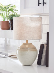 Waldish - Metal Table Lamp - Cream / Beige - R&R Furniture Gallery (Fountain Valley, CA)