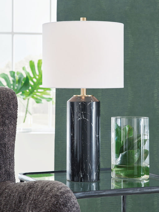 Hanzila - Poly Table Lamp - Black / Gold Finish - R&R Furniture Gallery (Fountain Valley, CA)