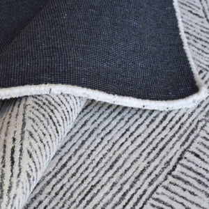 Paonia - Geometric Rug