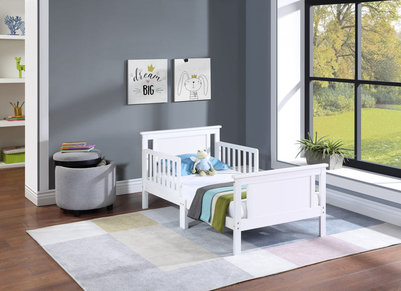 Connelly - Reversible Panel Toddler Bed - R&R Furniture Gallery (Fountain Valley, CA)
