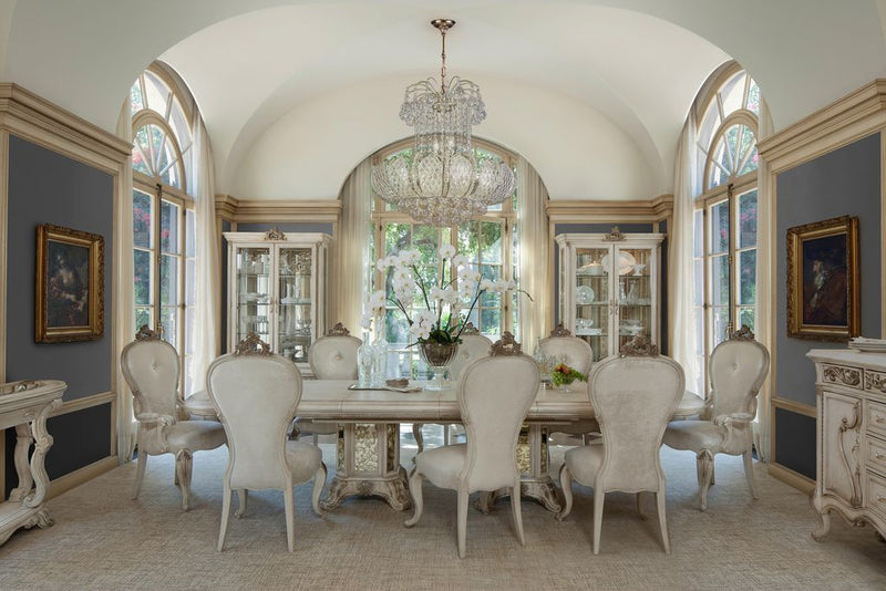 Platine de Royale - Curio Cabinet - Champagne - R&R Furniture Gallery (Fountain Valley, CA)