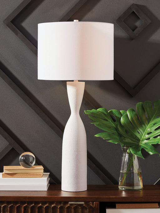 Davinford - Poly Table Lamp - White - R&R Furniture Gallery (Fountain Valley, CA)