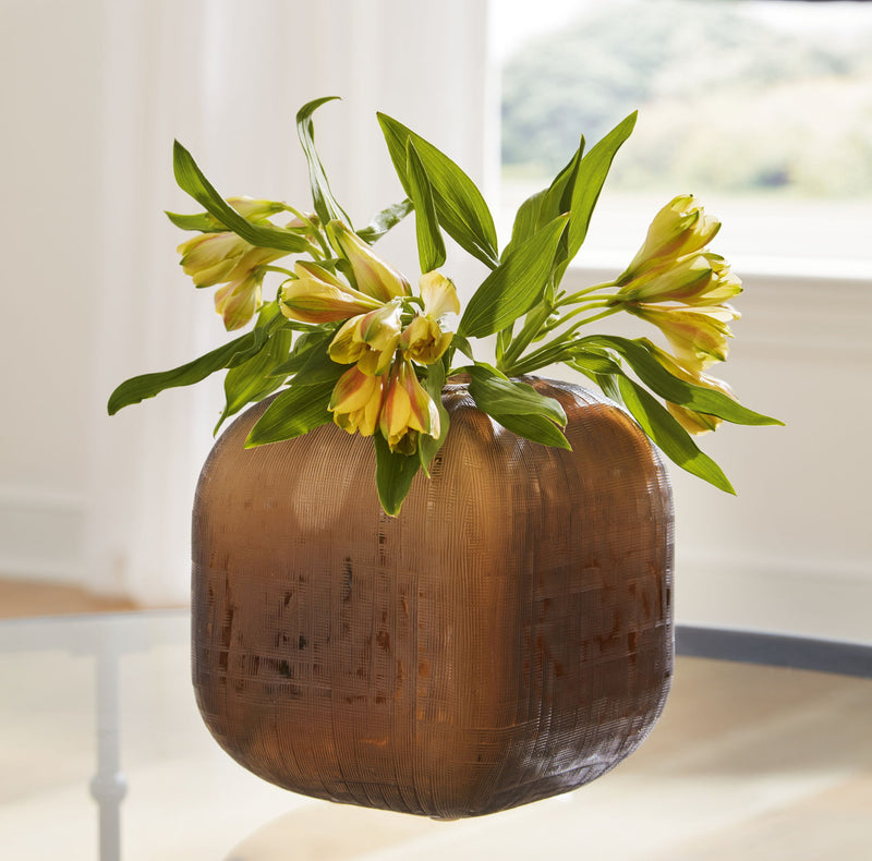 Capard - Vase - R&R Furniture Gallery (Fountain Valley, CA)