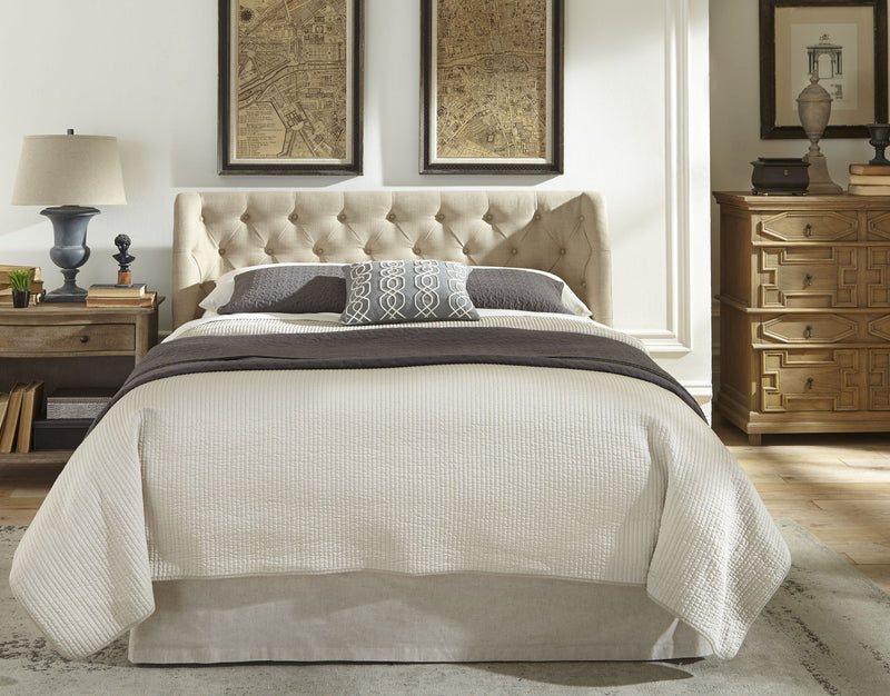 Levi Full-Size Tufted Storage Bed in Toast Linen (2026)