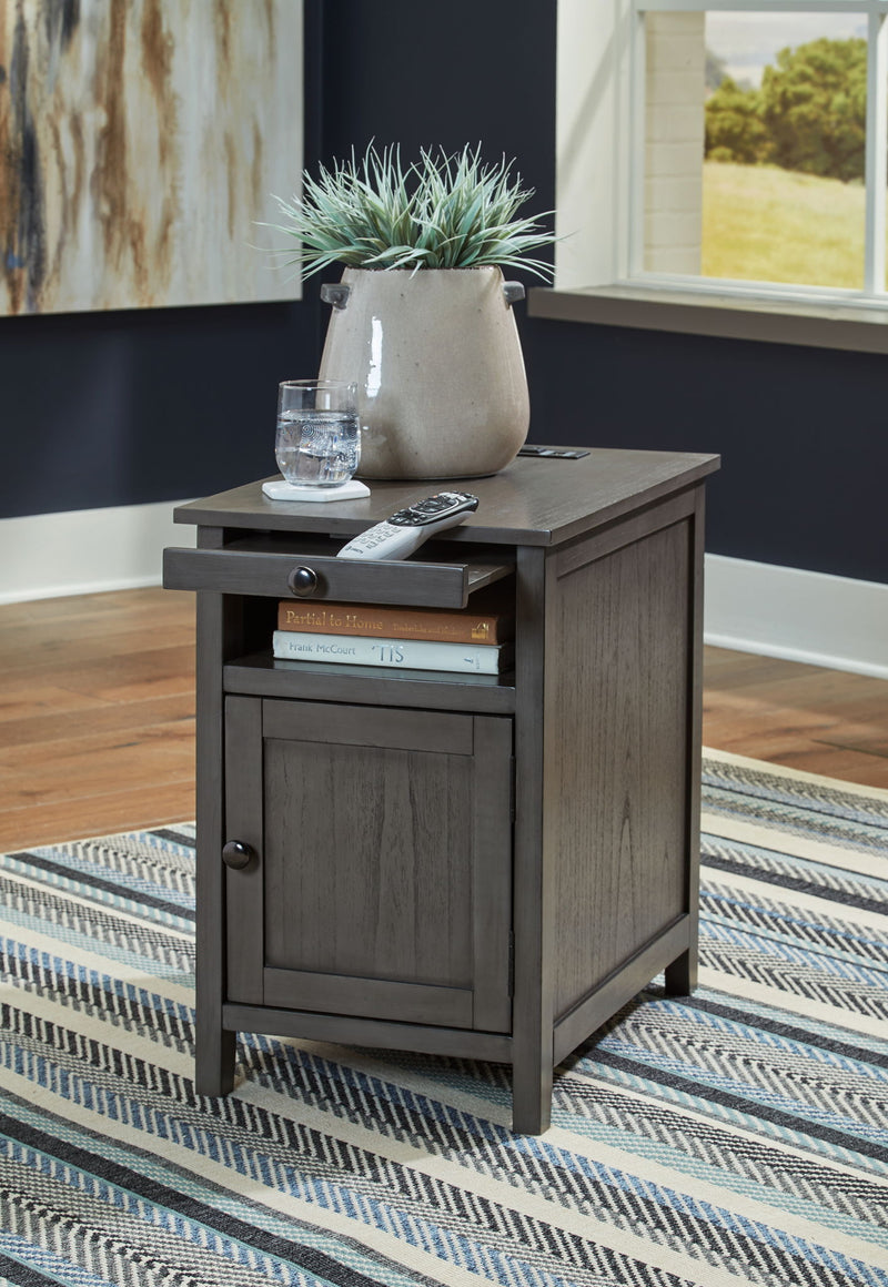 Treytown - Chair Side End Table - R&R Furniture Gallery (Fountain Valley, CA)