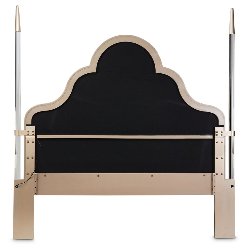 Malibu Crest - Scalloped Poster Bed - R&R Furniture Gallery (Fountain Valley, CA)