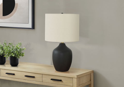 Lighting, Table Lamp, Ceramic, Transitional - Black / Cream - R&R Furniture Gallery (Fountain Valley, CA)