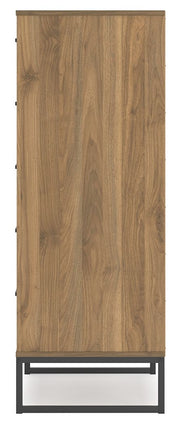Deanlow - Five Drawer Chest - Honey - R&R Furniture Gallery (Fountain Valley, CA)