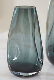Beamund - Vase - 9" - R&R Furniture Gallery (Fountain Valley, CA)