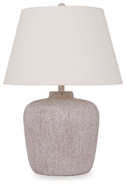 Danry - Metal Table Lamp - Distressed Cream - R&R Furniture Gallery (Fountain Valley, CA)