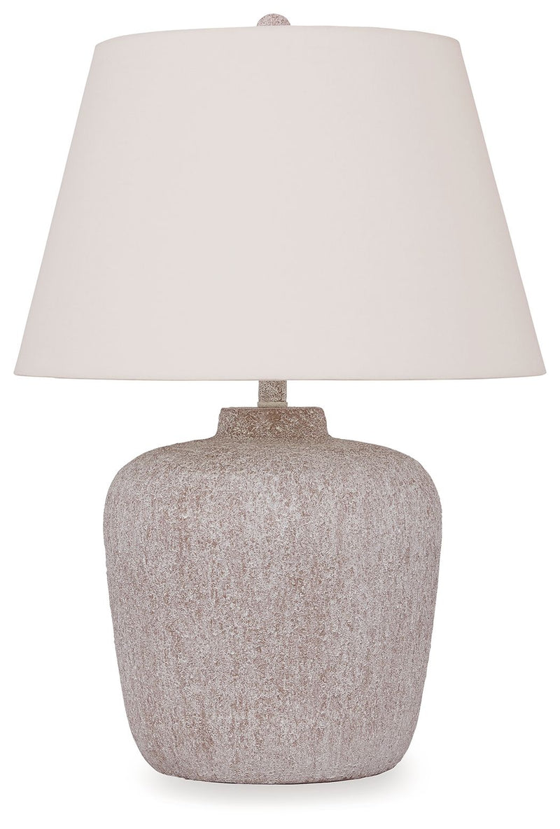 Danry - Metal Table Lamp - Distressed Cream - R&R Furniture Gallery (Fountain Valley, CA)