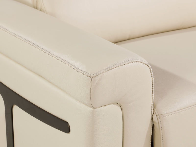 1126 - Top Grain Power Reclining Italian Leather Chair - R&R Furniture Gallery (Fountain Valley, CA)
