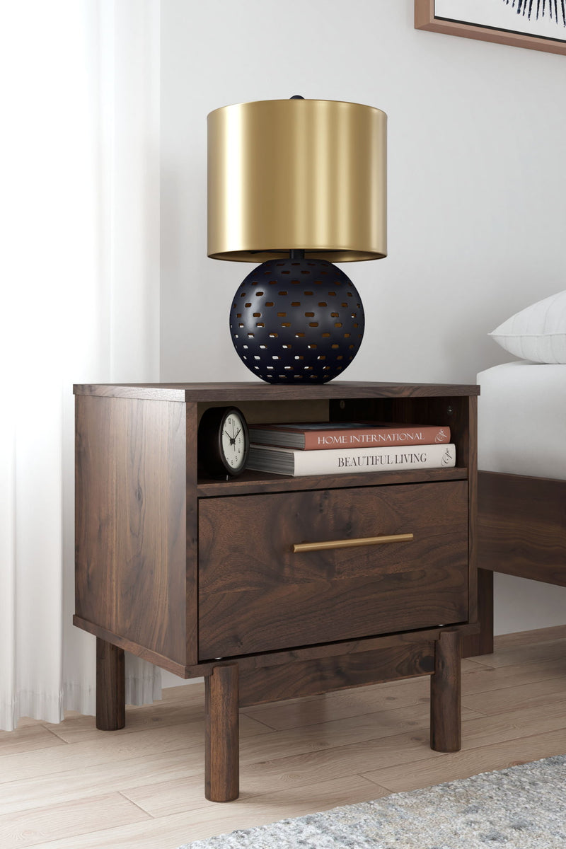 Calverson - Night Stand - R&R Furniture Gallery (Fountain Valley, CA)