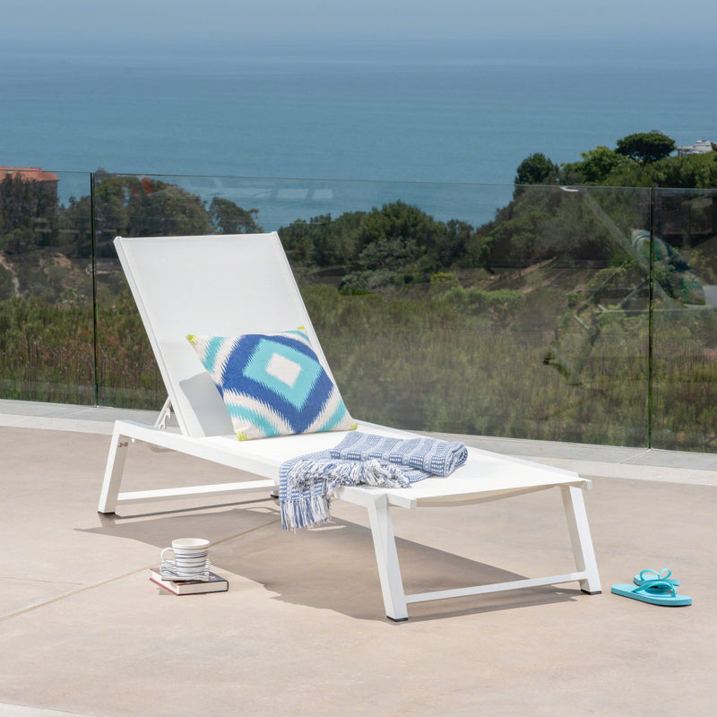 Myers - Chaise Lounge - White - R&R Furniture Gallery (Fountain Valley, CA)