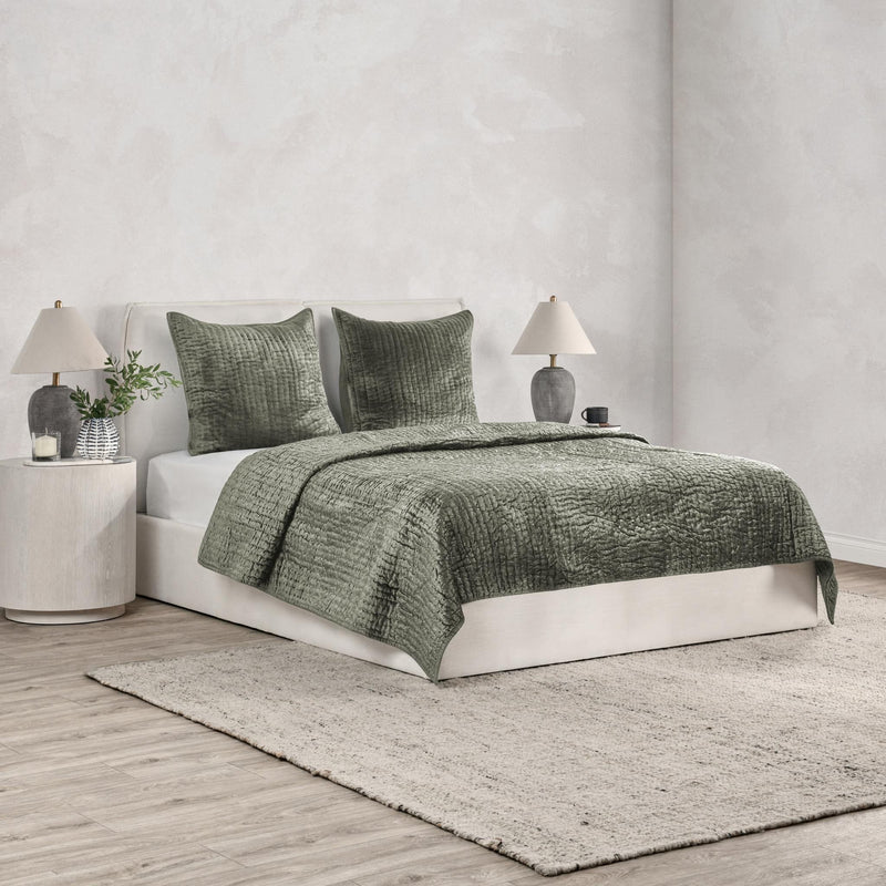 Bari - Velvet Quilt - Sage