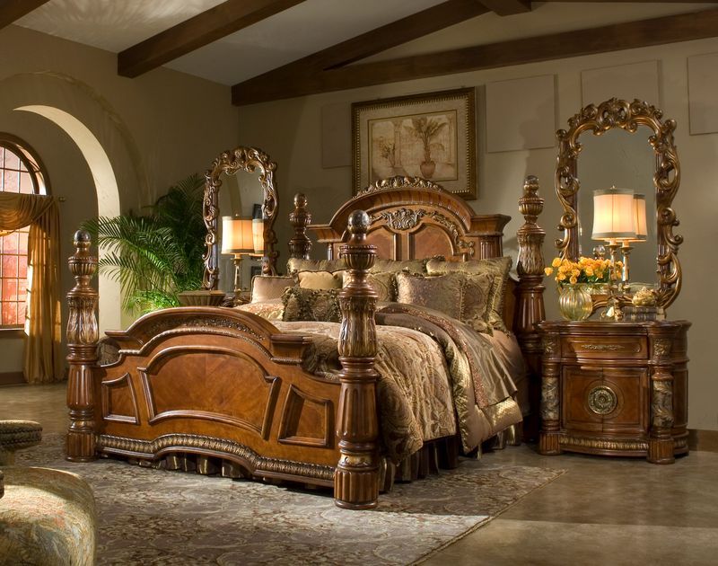 Villa Valencia - Low Poster Bed - R&R Furniture Gallery (Fountain Valley, CA)