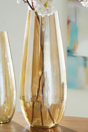 Rhettman - Vase - R&R Furniture Gallery (Fountain Valley, CA)