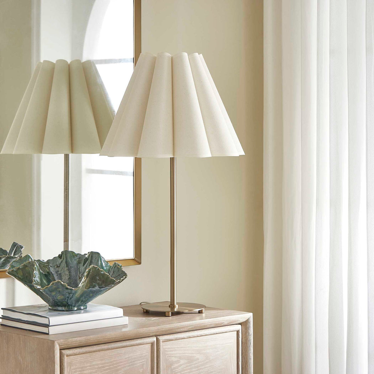 Lilabet - Fluted Shade Table Lamp - Gold