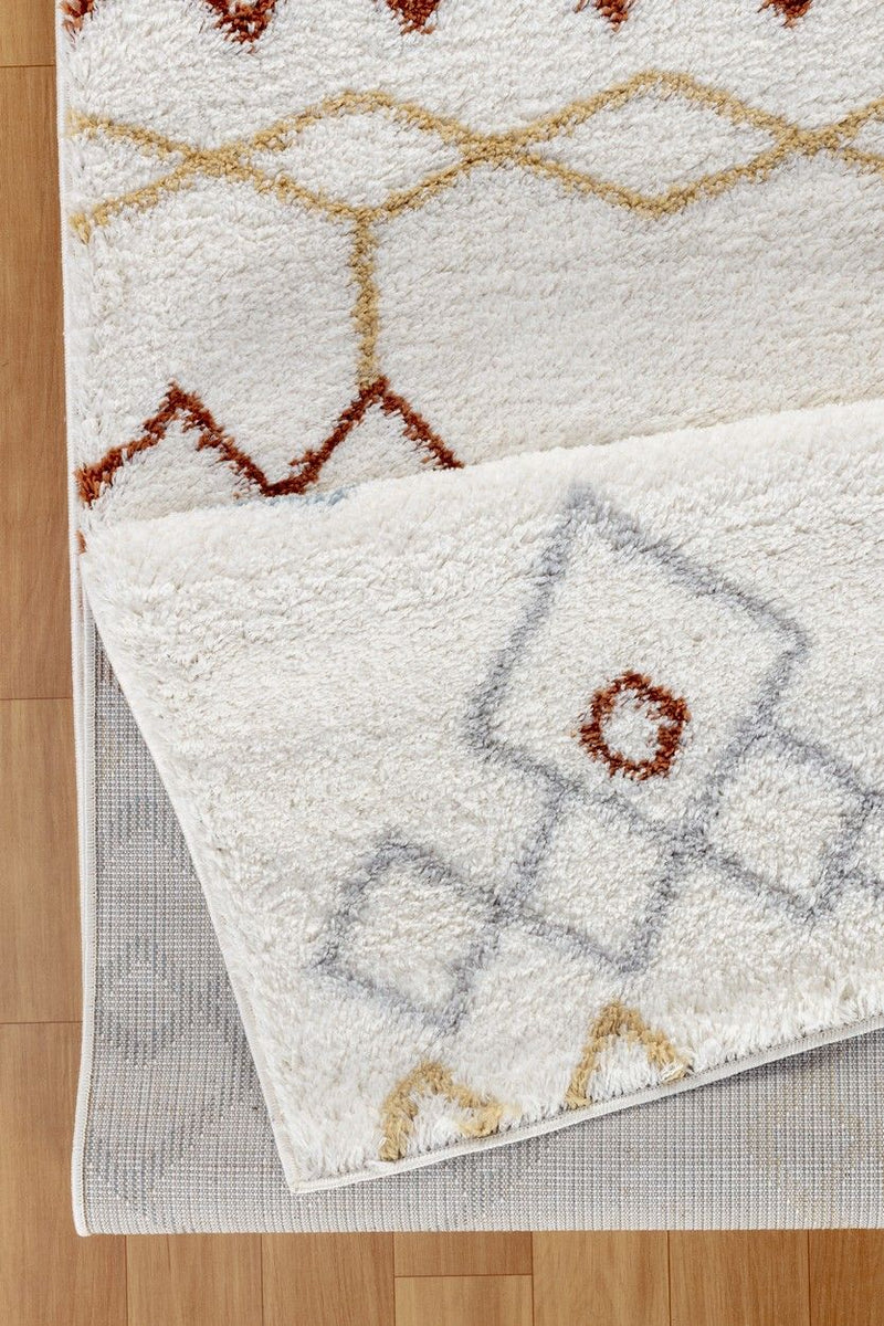 Loft Shag - 5' 3" X 7' Shaggy Area Rug, Polypropylene - Ivory - R&R Furniture Gallery (Fountain Valley, CA)